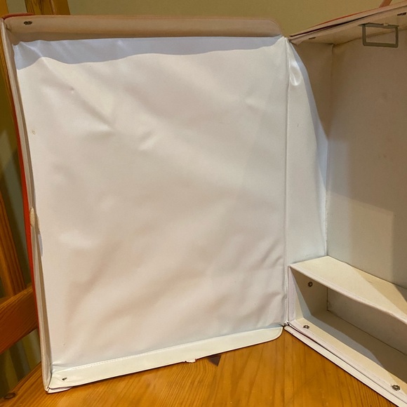 Vintage 70’s Barbie Doll Case EUC - Picture 3 of 5